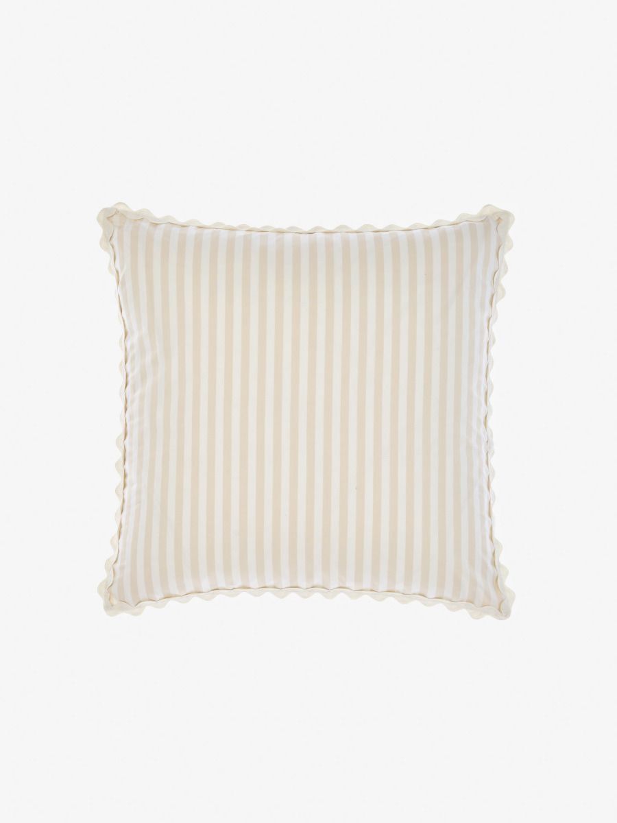 Chica Natural Cushion 48x48cm