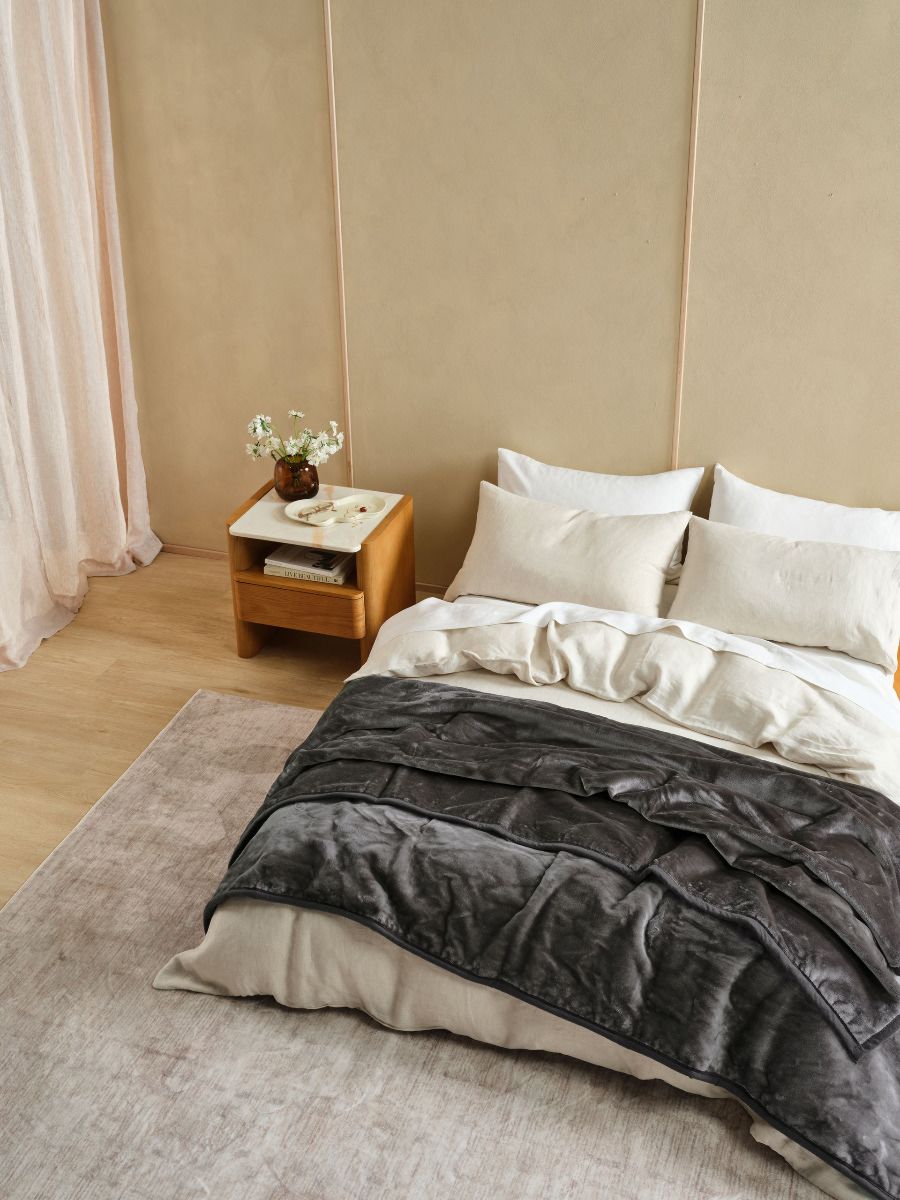 Dover Shadow Blanket