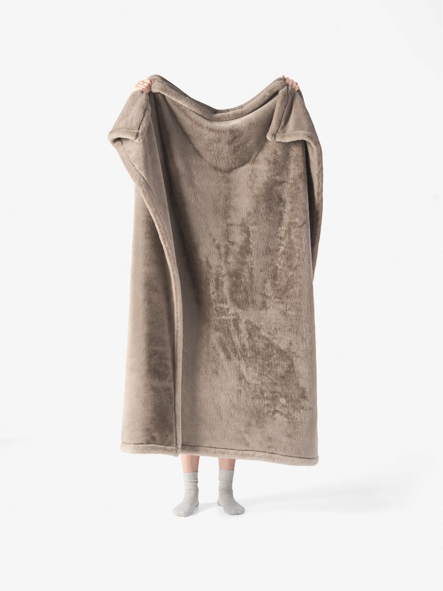 Evora Mushroom Throw