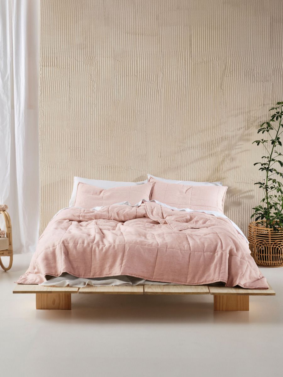 Nimes Rose Linen Coverlet