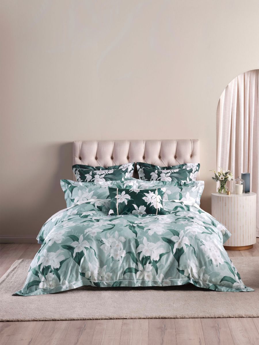 Cattleya Quilt Cover Set