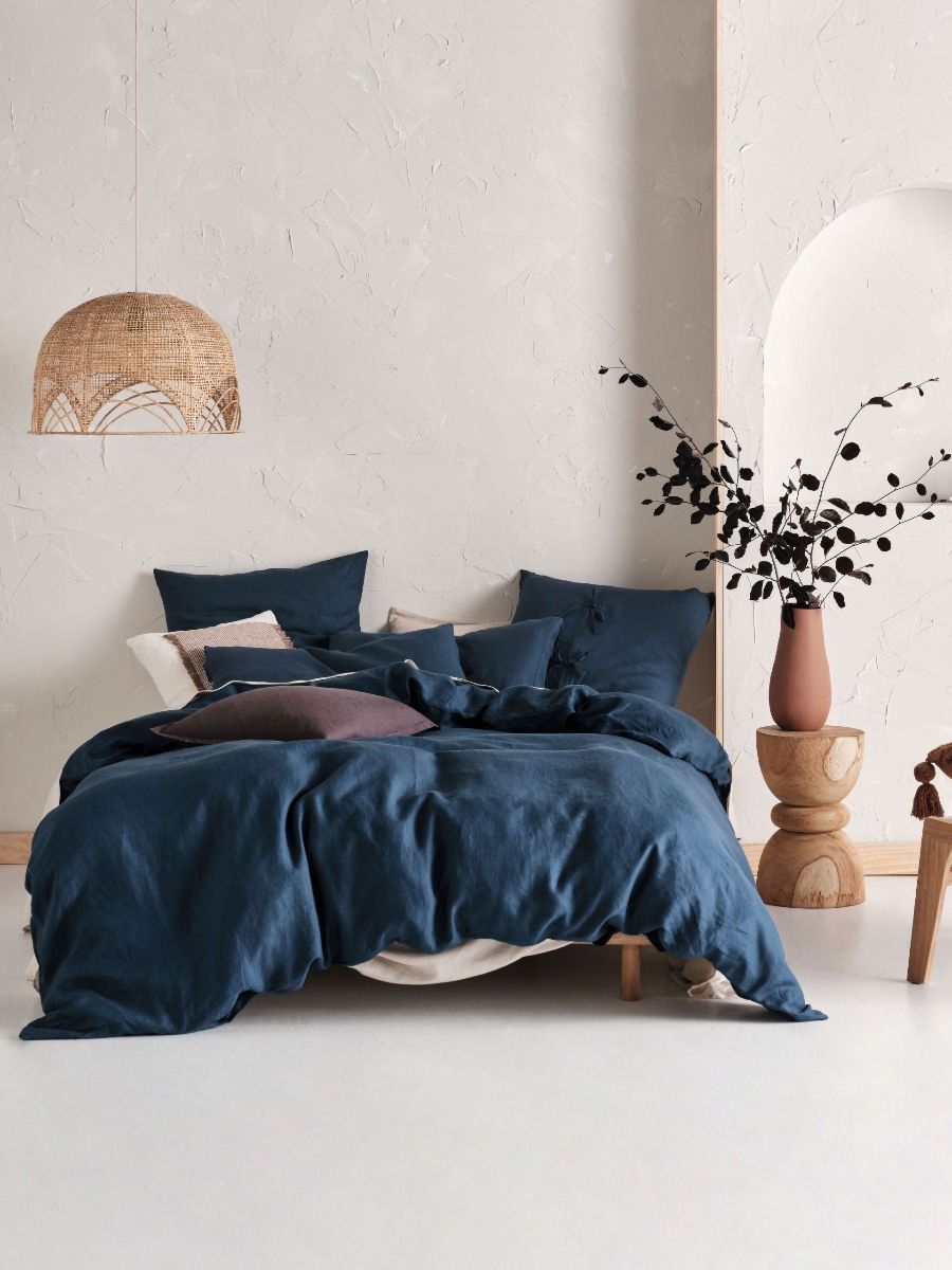 Nimes Navy Linen Quilt Cover Set