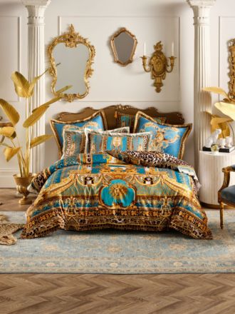 Dripping In Decadence Quilt Cover Set