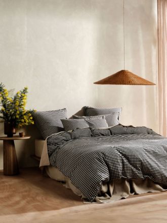 Springsteen Black Quilt Cover Set