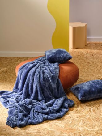 Milly Dark Blue Throw